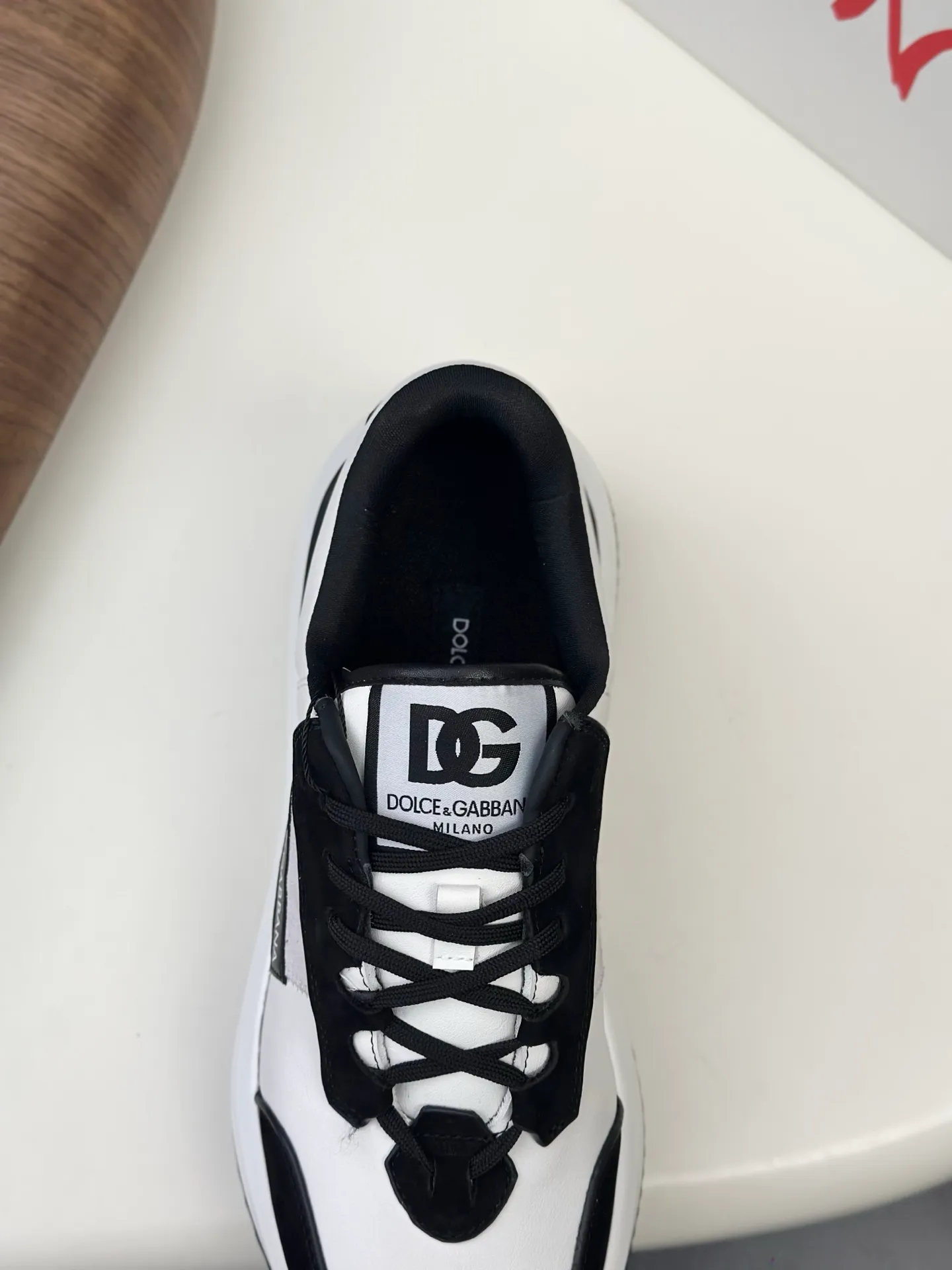 💰780••New arrivals••Dolce&Gabbana••DG✔️High-end men’s sports•casual shoes. Original goods from top counters. Original imported cowhide, multi-material splicing design ➕Imported cowhide lining, cowhide feet ➕Original TPR elastic outsole.  Size: 39-44 (38, 45 customized)